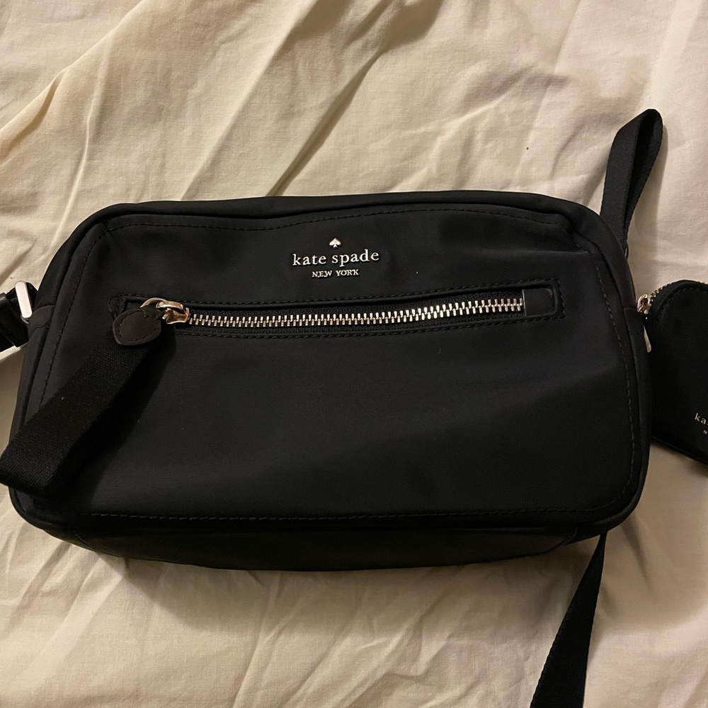 Kate Spade cute purse! 🎉🙌🏻